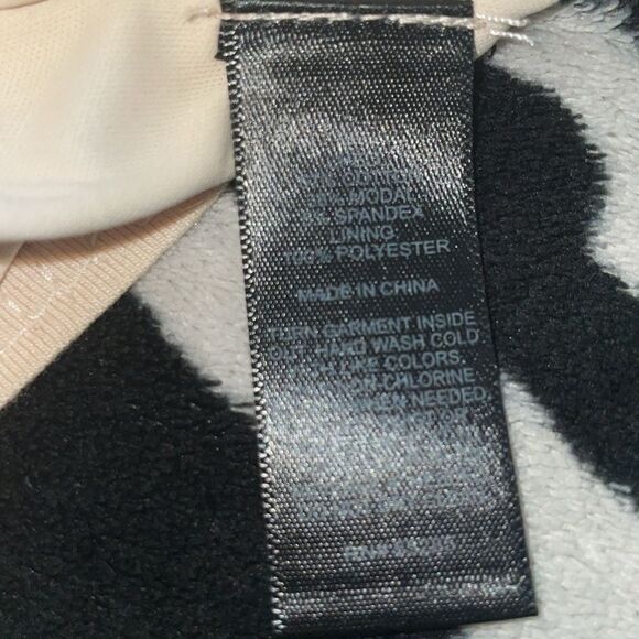 3/$15Express colorful sequin geometric Aztec print strapless mini dress XS - Picture 10 of 11